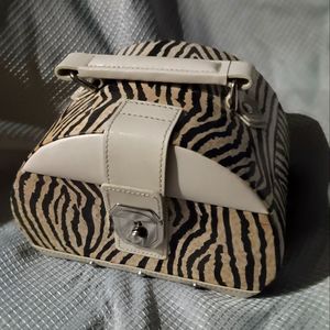 Th I s  well taken care of jularie box